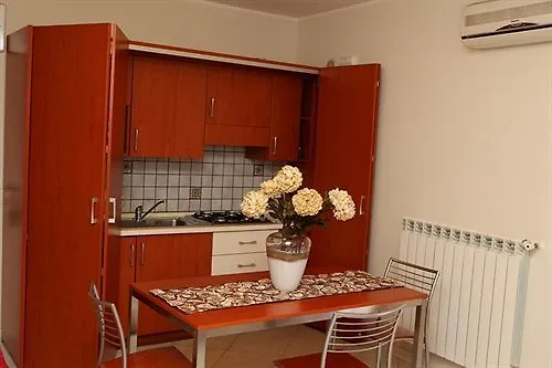 Motta Residence Hotel Motta Sant' Anastasia Aparthotel